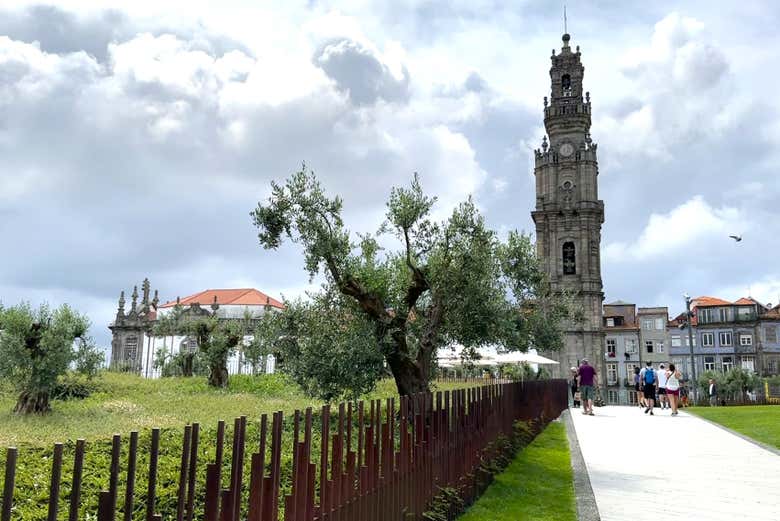 Caminhando até a Torre dos Clérigos